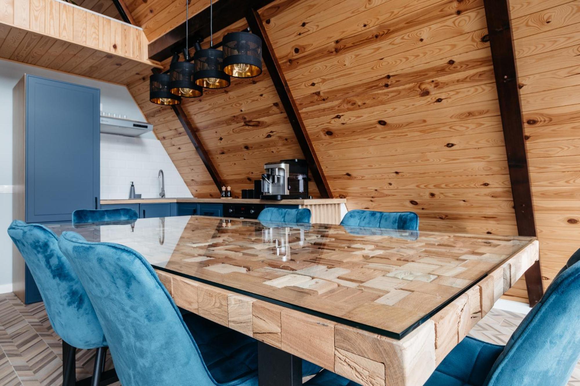 Karl's By Black & White Panoramic Chalet *